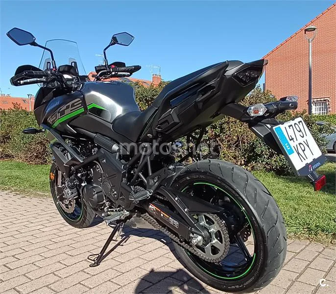 Kawasaki Versys – Vista 3