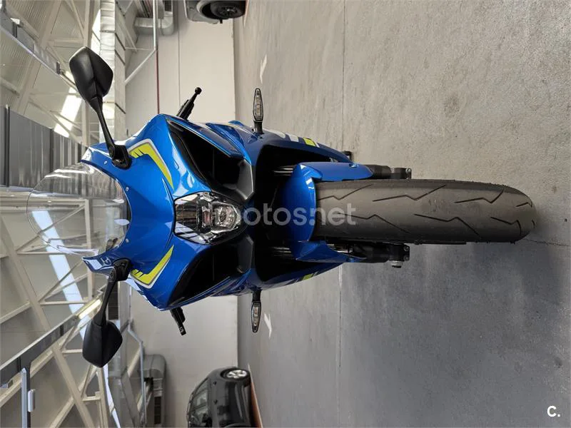 Suzuki GSX R1000 – Vista 3