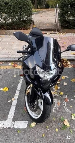 Suzuki GSX R600 – Vista 2