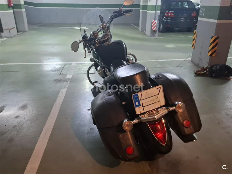 Yamaha XVS 1300 A Midnight Star – Vista 4