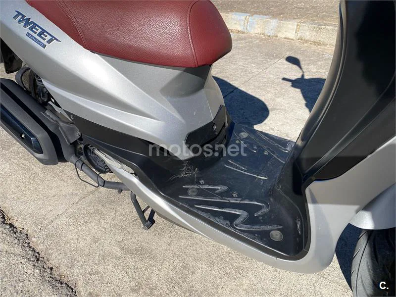 Peugeot TWEET 125 i – Vista 8