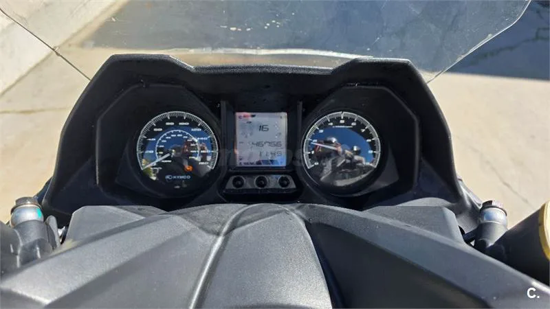 Kymco Grand Dink 300 – Vista 5