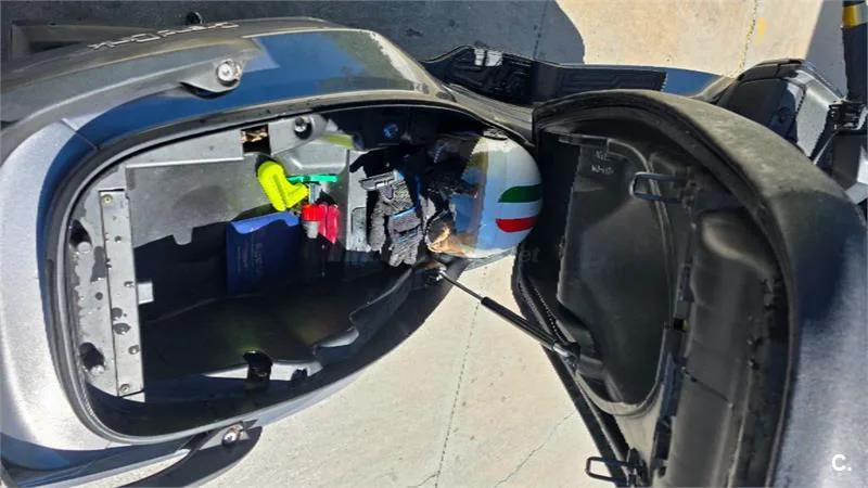 Kymco Grand Dink 300 – Vista 7