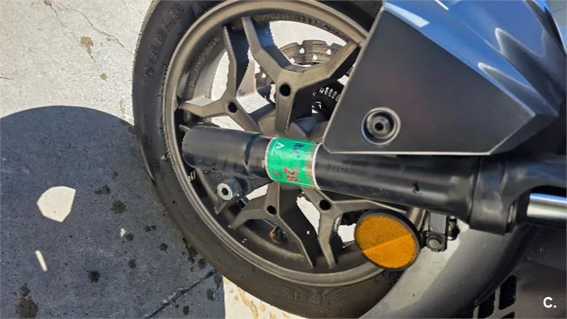 Kymco Grand Dink 300 – Vista 8