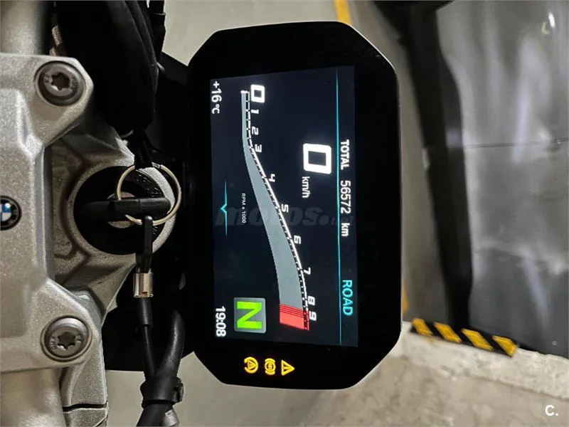 BMW F 900 R – Vista 2