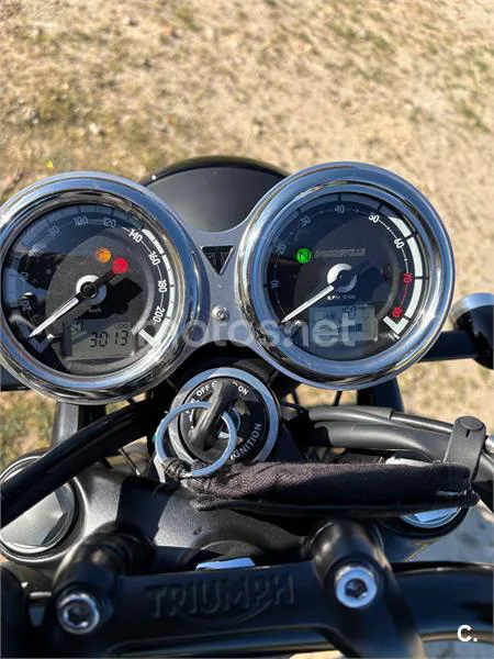 Triumph Bonneville T120 – Vista 3