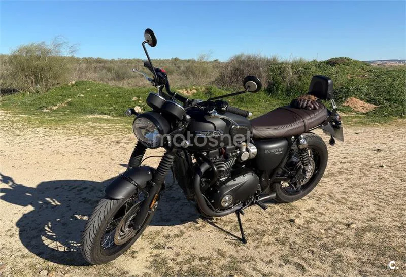 Triumph Bonneville T120 – Vista 7
