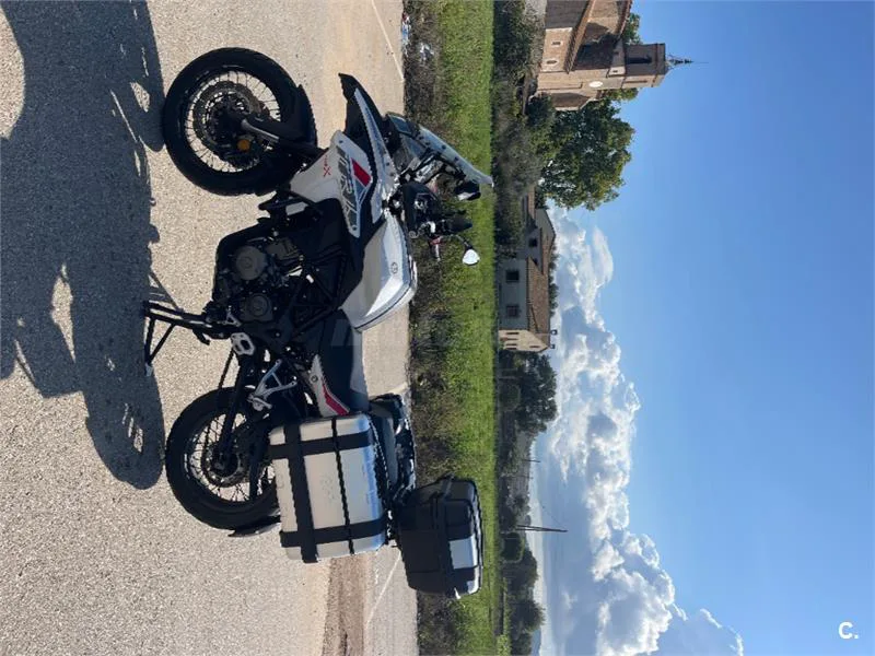 Benelli TRK 502 – Vista 2