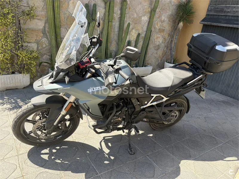 Suzuki V-Strom 800 – Vista 4