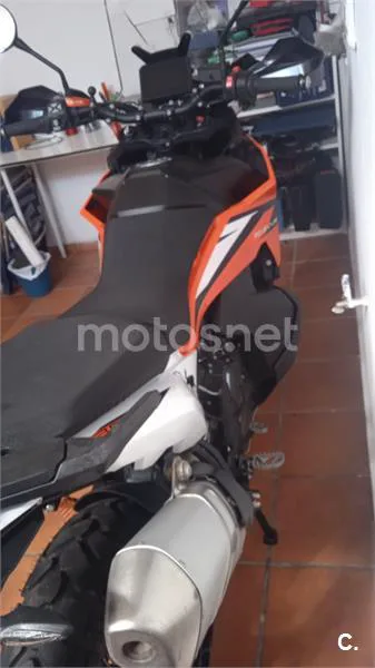 KTM 890 – Vista 2