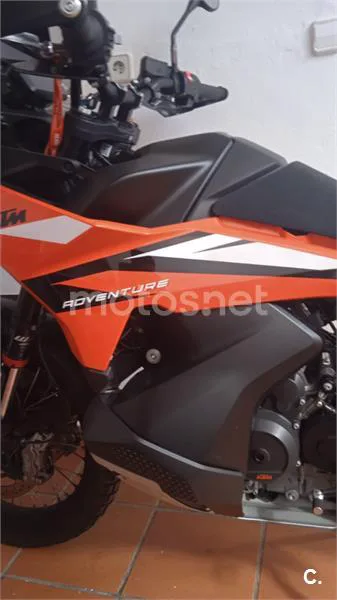 KTM 890 – Vista 3