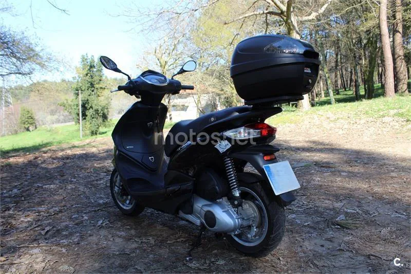 Piaggio FLY 125 ie 3V – Vista 3