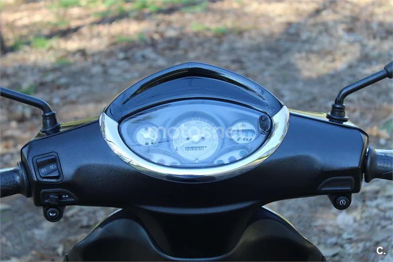 Piaggio FLY 125 ie 3V – Vista 8