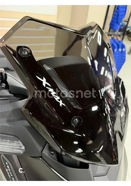 Yamaha XMAX 300 – Vista 9