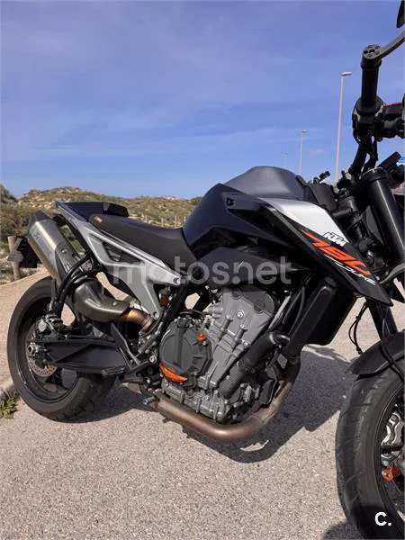 KTM 790 – Vista 12