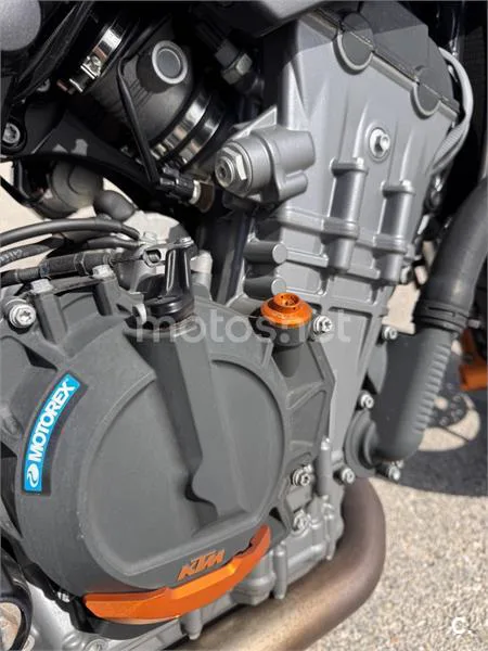 KTM 790 – Vista 9