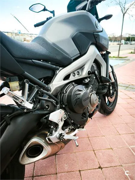 Yamaha MT 09 ABS – Vista 6