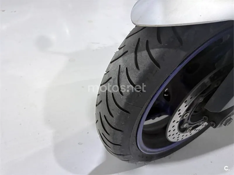 Yamaha TMAX – Vista 8