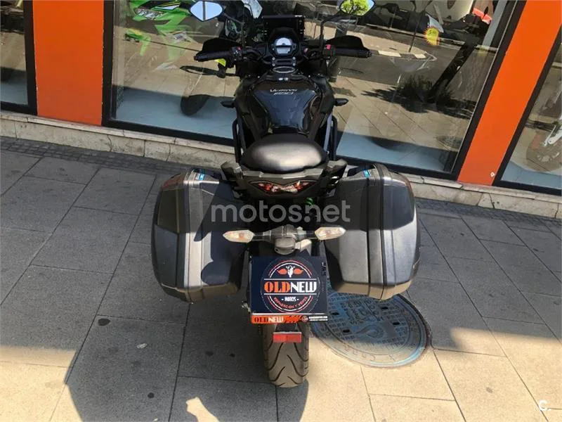 Kawasaki Versys – Vista 13