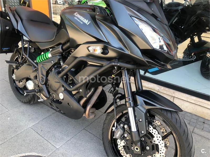 Kawasaki Versys – Vista 9
