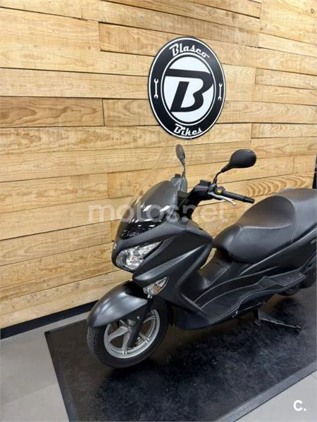 Suzuki Burgman 200 – Vista 3