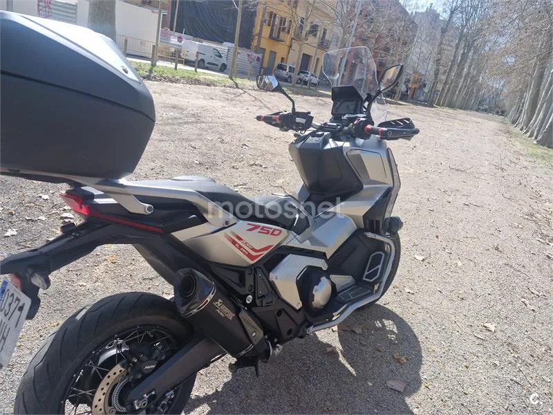 Honda X-ADV – Vista 7