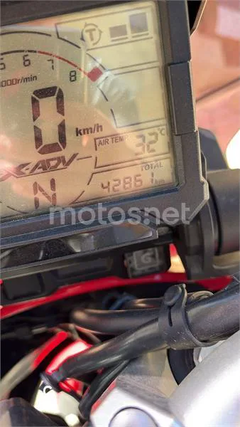 Honda X-ADV – Vista 4