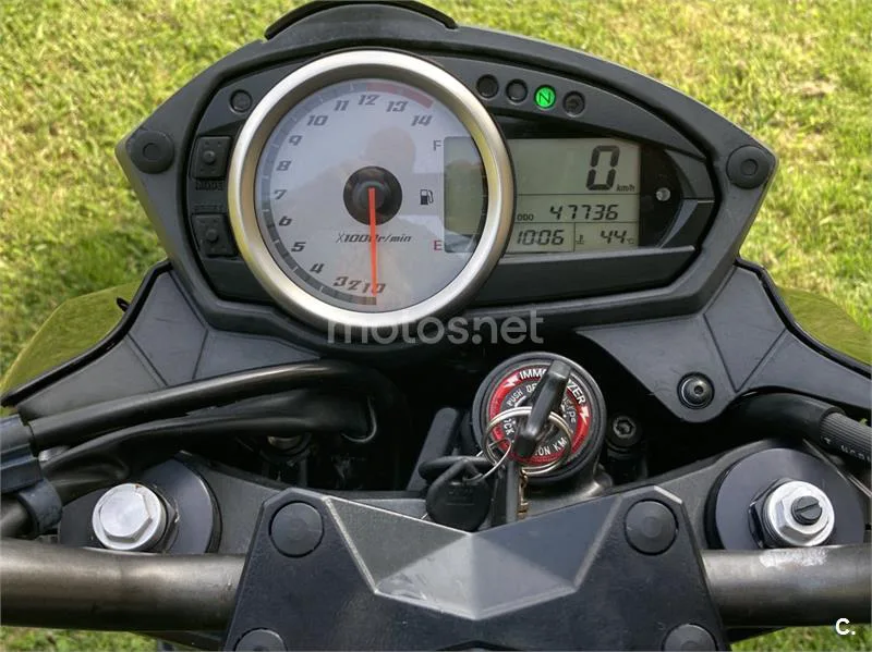 Kawasaki Z 750 – Vista 5