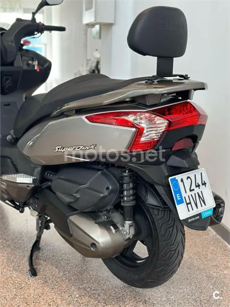 Kymco Super Dink 300i – Vista 4
