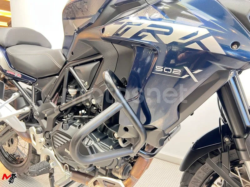 Benelli TRK 502 – Vista 7