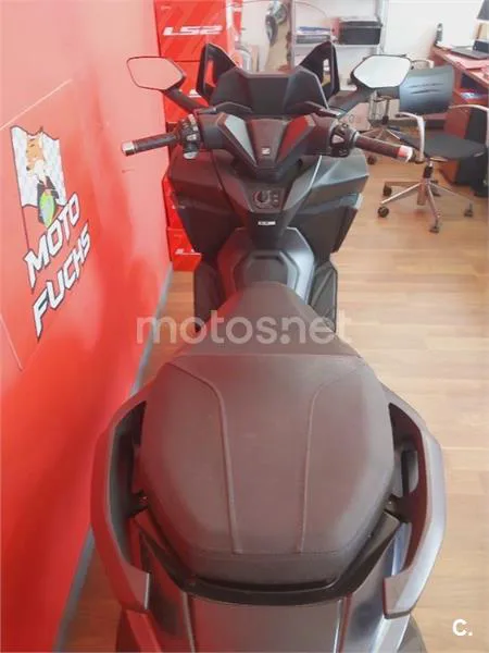 Honda Forza 125 – Vista 8