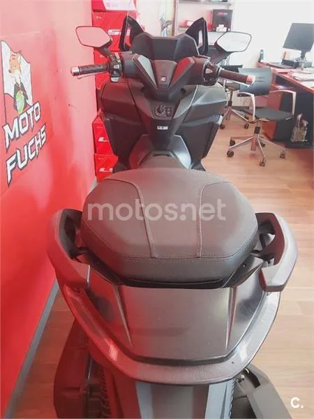 Honda Forza 125 – Vista 10