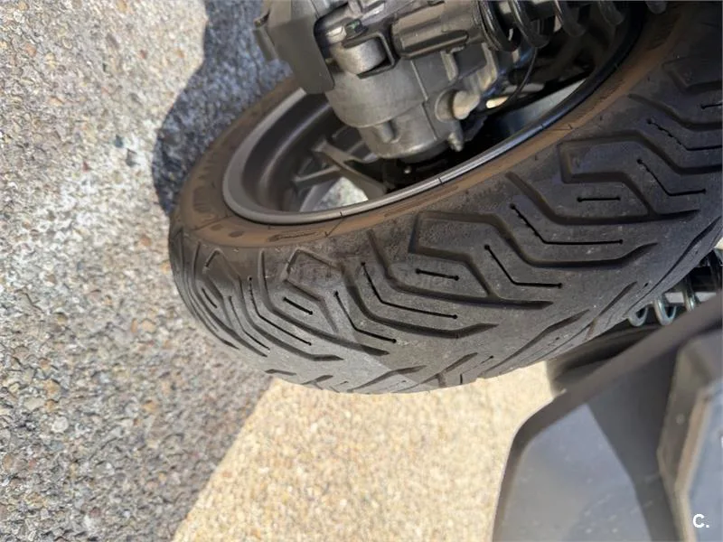 Yamaha XMAX 300 – Vista 5