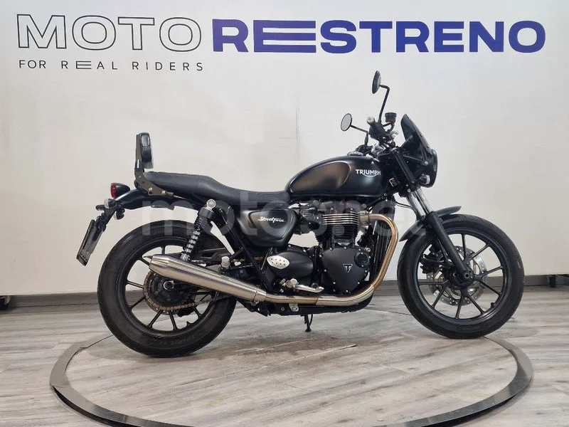 Triumph Street Twin – Vista 7