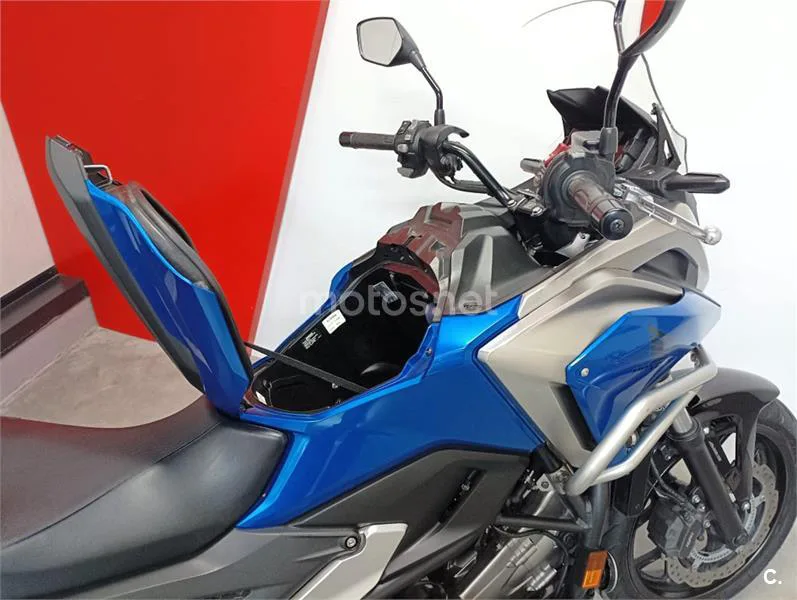 Honda NC 750 X – Vista 7