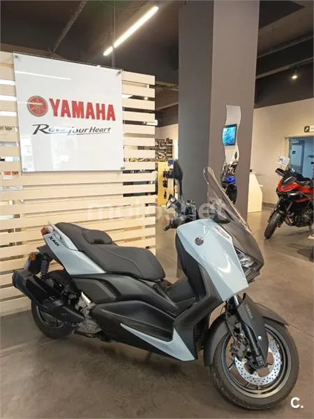 Yamaha XMAX 300 – Vista 6