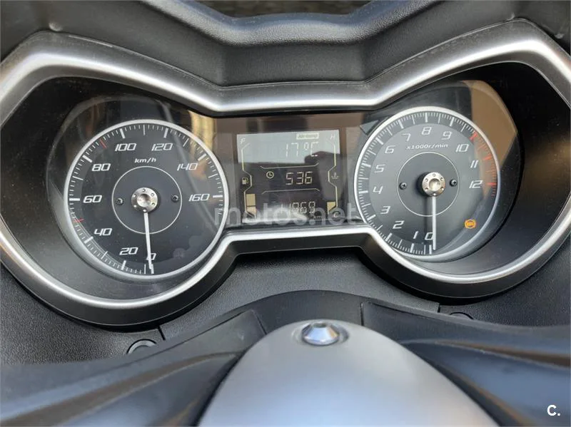 Yamaha XMAX 125 – Vista 8