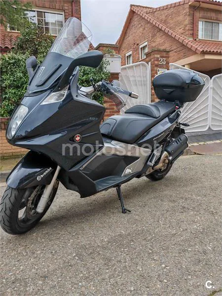 Gilera GP 800 – Vista 2