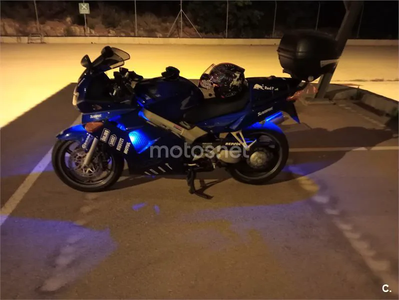 Honda VFR 800 – Vista 2