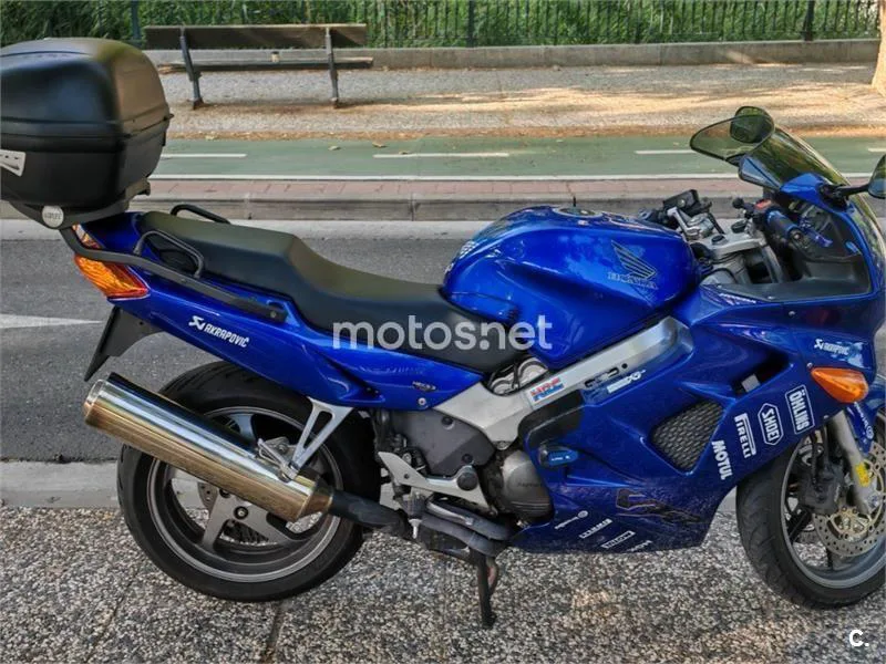 Honda VFR800F - Vista 5
