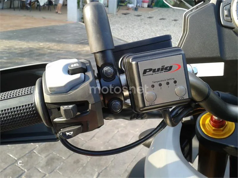 Suzuki V-Strom 1000 – Vista 6