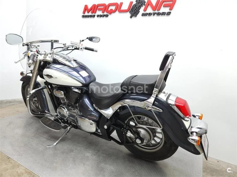 Suzuki Intruder C800 – Vista 17