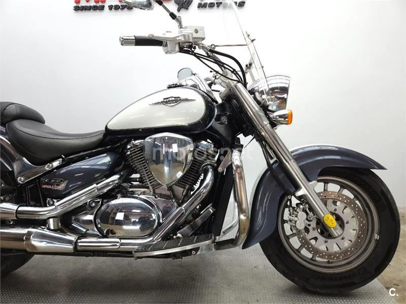 Suzuki Intruder C800 – Vista 6