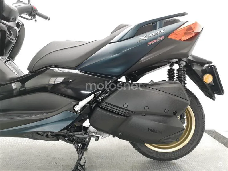 Yamaha XMAX 300 – Vista 18