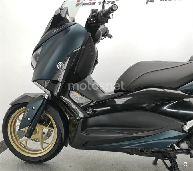 Yamaha XMAX 300 – Vista 19