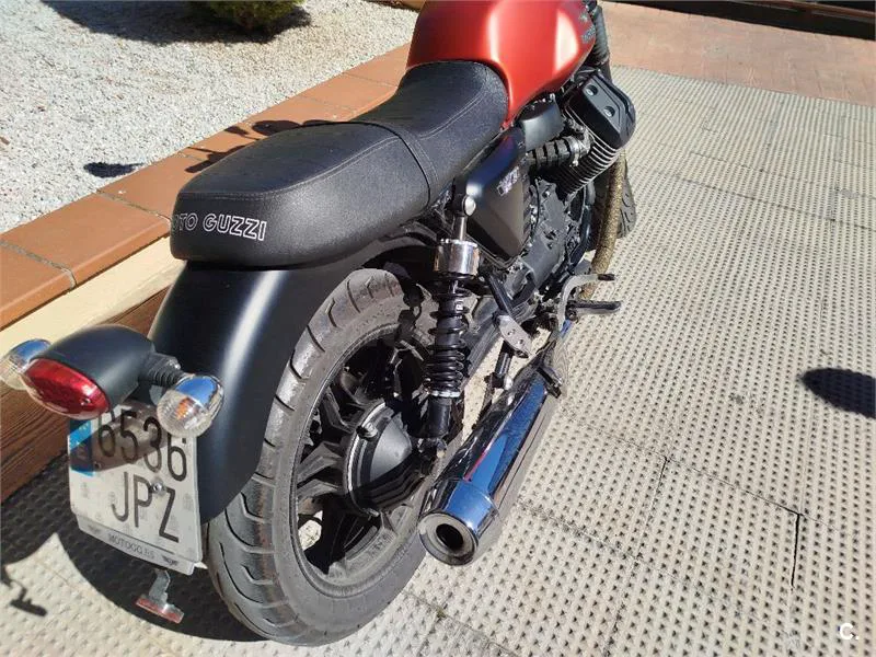 Moto Guzzi V7 II – Vista 5