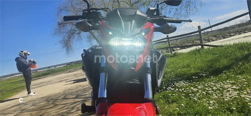 Honda CB 500F – Vista 11