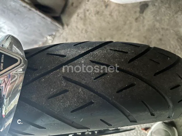 Triumph ROCKET III Roadster ABS – Vista 7