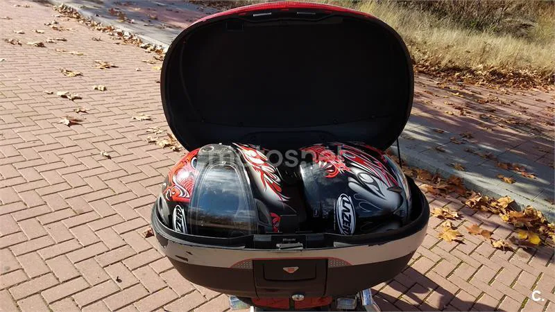 Yamaha FZS 600 Fazer – Vista 13