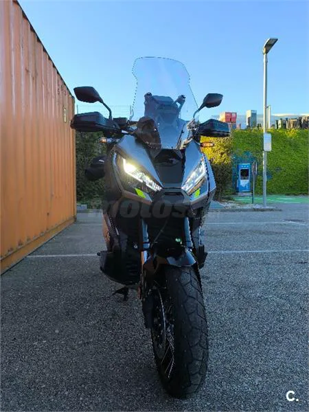 Honda X-ADV – Vista 8